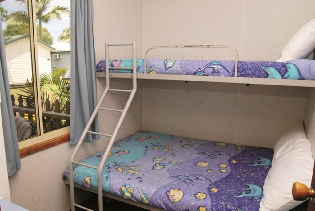 Smugglers Cove Holiday Village Forster Bilik gambar