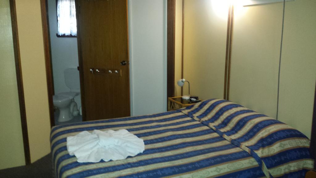 Smugglers Cove Holiday Village Forster Bilik gambar